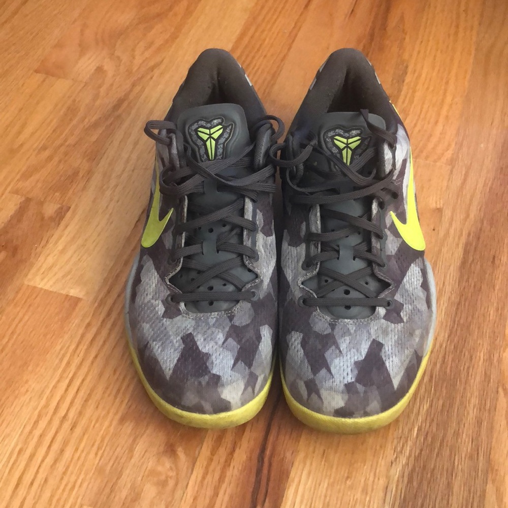Kobe 8 Volt